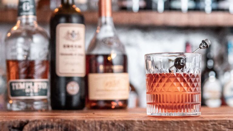 Vieux carré, a rye whiskey and cognac classic cocktail